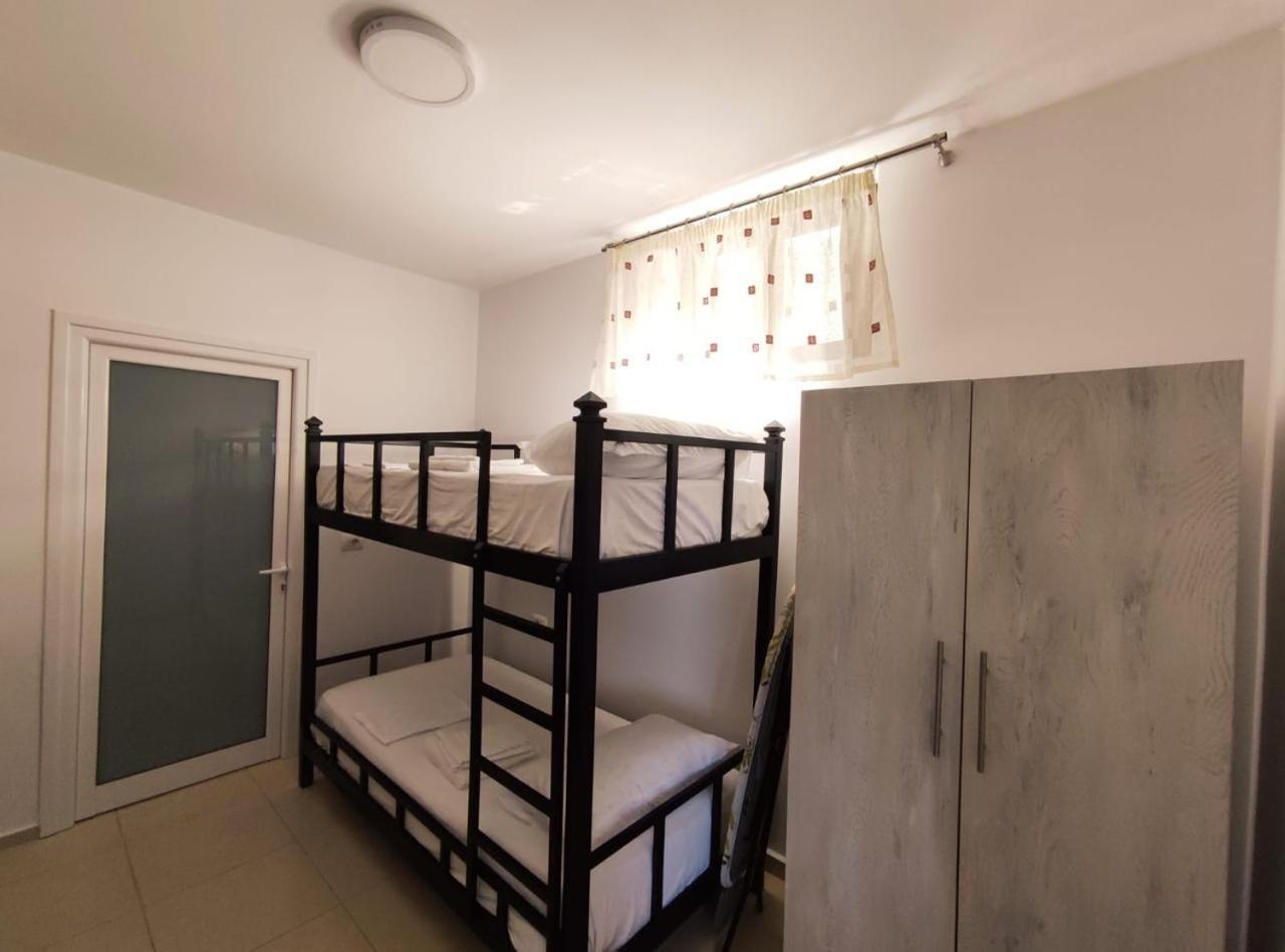 Apartament Sandy *